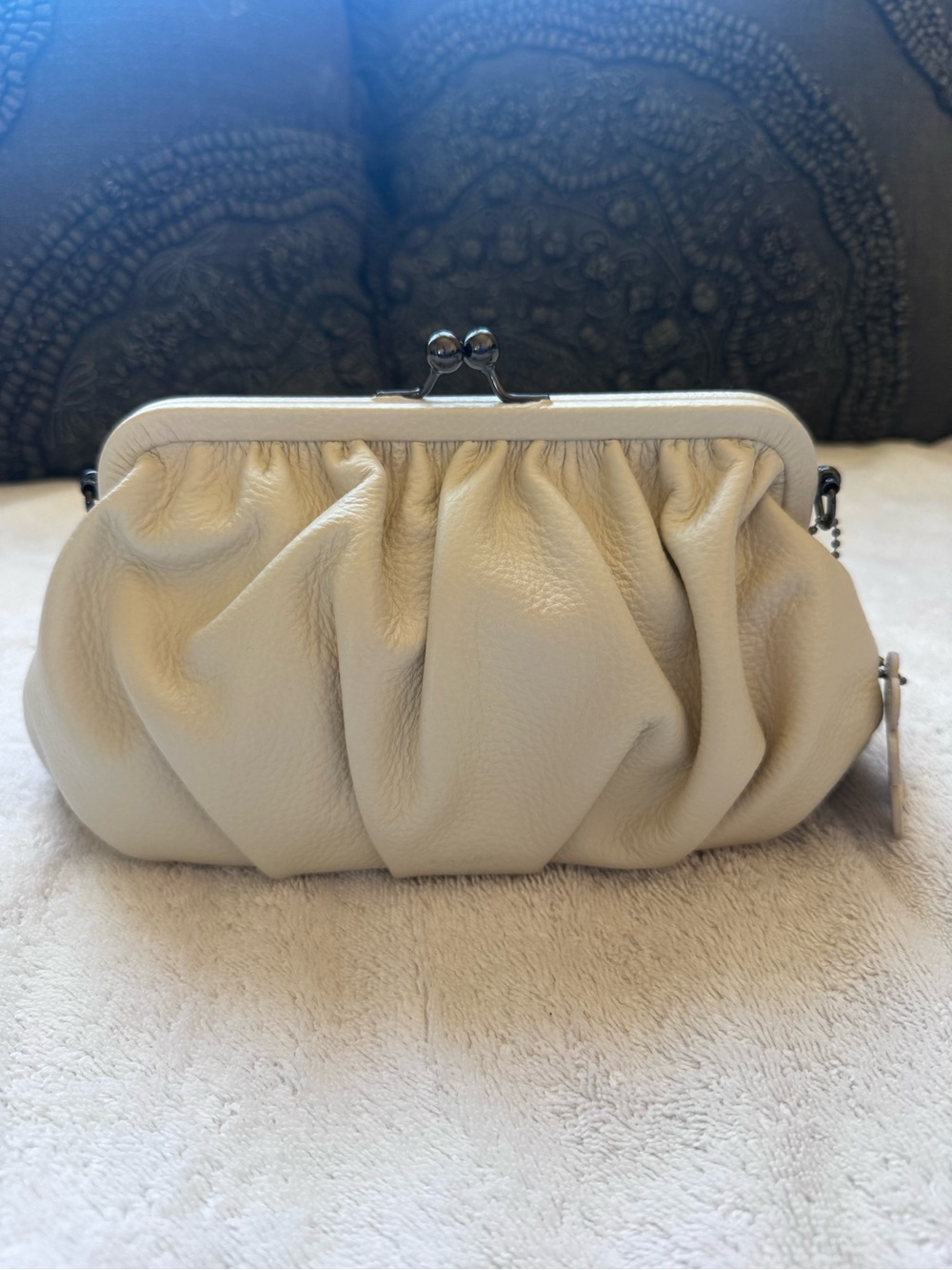 White Ruched Frame Clutch - Picture 2 of 9